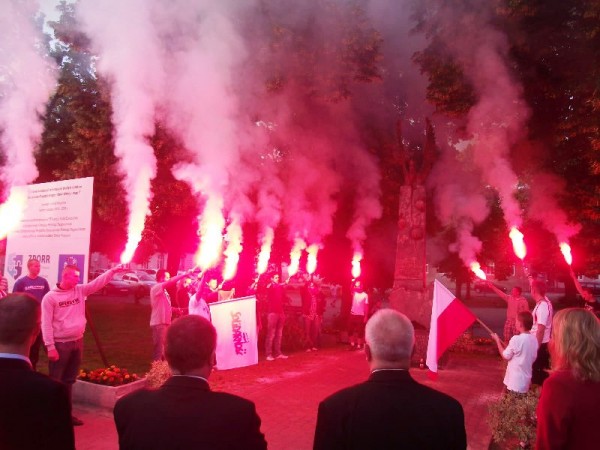 Rogoźno Wlkp.: Nacjonaliści w hołdzie bohaterom ’56