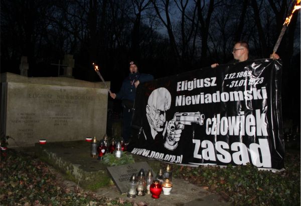 Warszawa: Pamiętamy Niewiadomskiego!