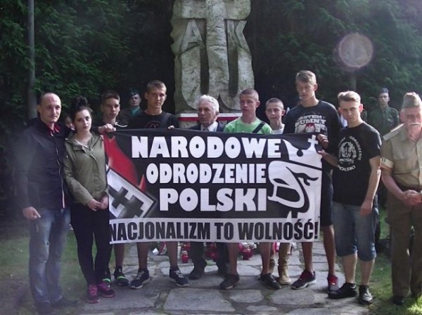 Kołobrzeg: Cześć i chwała Bohaterom!