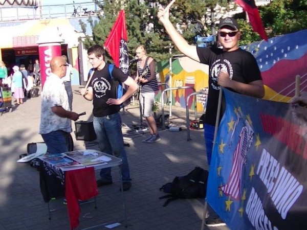 Warszawa: Precz z Unią Europejską!