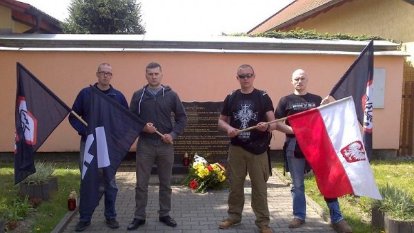 Bolesna prawda o upamiętnieniu Brygady Świętokrzyskiej w Holýšovie, czyli legenda z cyklu gigantomachii polskiej