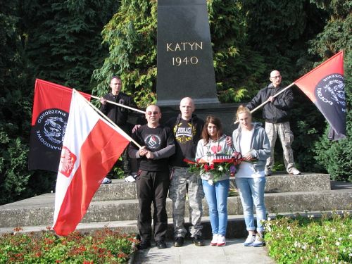 NOP Division England w hołdzie ofiarom komunizmu