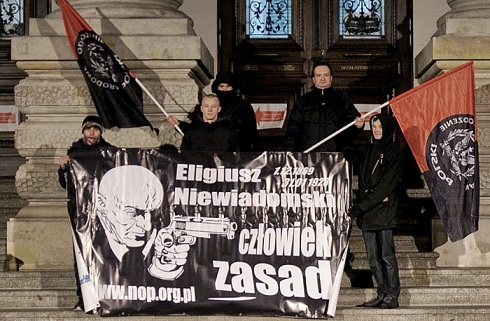 Warszawa: Pamięci Niewiadomskiego
